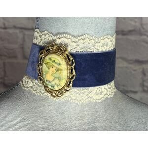 Handmade Victorian Choker with Unique Vintage Cameo Brooch